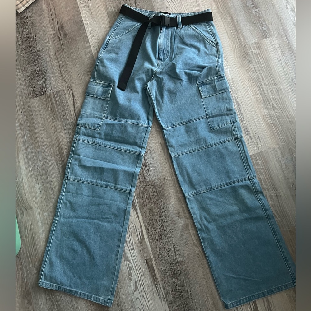 New without tags Delia’s extra wide leg jeans Ladies Large